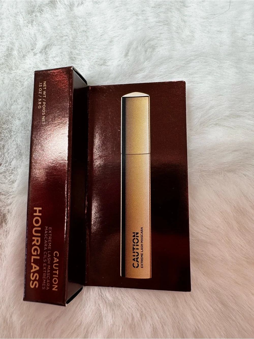 Hourglass Veil Translucent Setting Powder & Lipstick Duo - Gold and Red